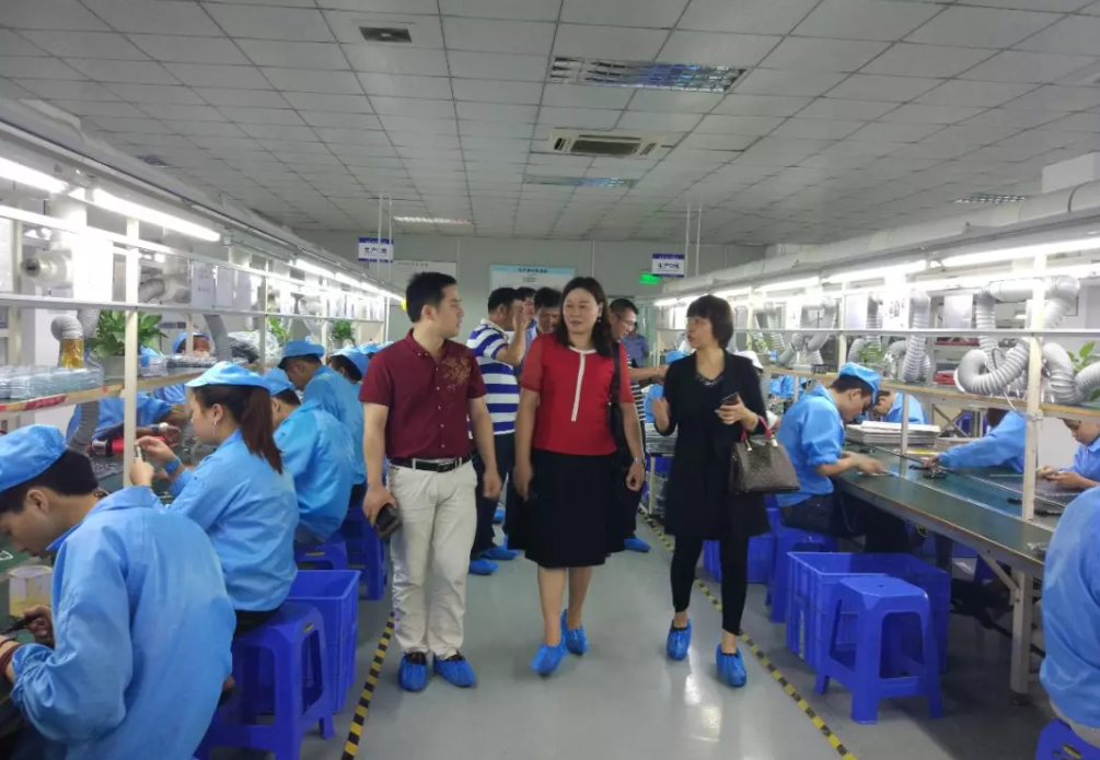 深圳分公司陪同政府園區(qū)對(duì)接考察智能電子制造投資選址項(xiàng)目方，加快推進(jìn)項(xiàng)目落地，提升招商引資實(shí)效！