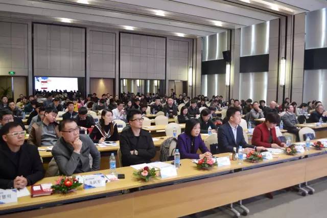 2015智慧園區(qū)大會(huì)圓滿(mǎn)成功,東方龍商務(wù)CEO陳谷音應(yīng)邀出席并精彩演講 2015智慧園區(qū)大會(huì)圓滿(mǎn)成功,東方龍商務(wù)CEO陳谷音應(yīng)邀出席并精彩演講