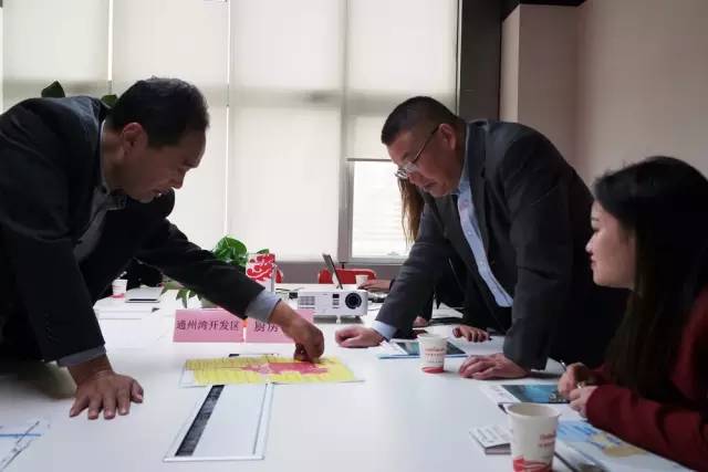 東方龍商務成功舉辦商用廚房生產(chǎn)及配套建設(shè)投資選址項目的政府對接會