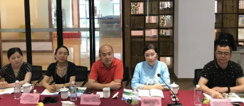 陪同政府園區(qū)赴鄉(xiāng)村振興農(nóng)旅投資選址項目方對接考察，雙方將持續(xù)推進項目落地