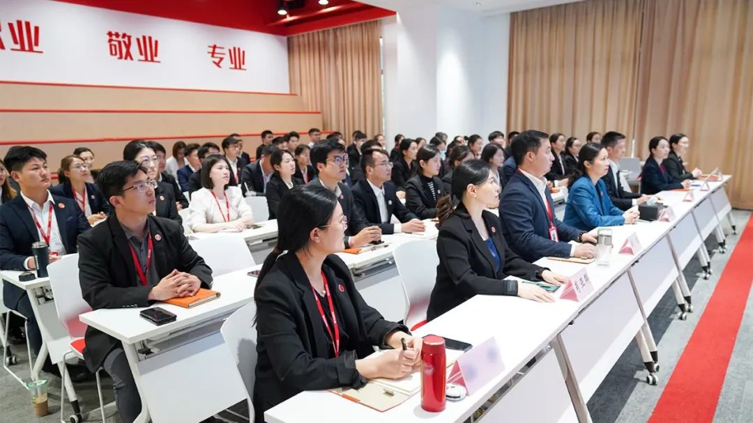 樹立項(xiàng)目為王，打造招大引強(qiáng)“強(qiáng)磁場(chǎng)”！5月上旬，集團(tuán)共28個(gè)優(yōu)質(zhì)投資選址項(xiàng)目通過(guò)評(píng)估！