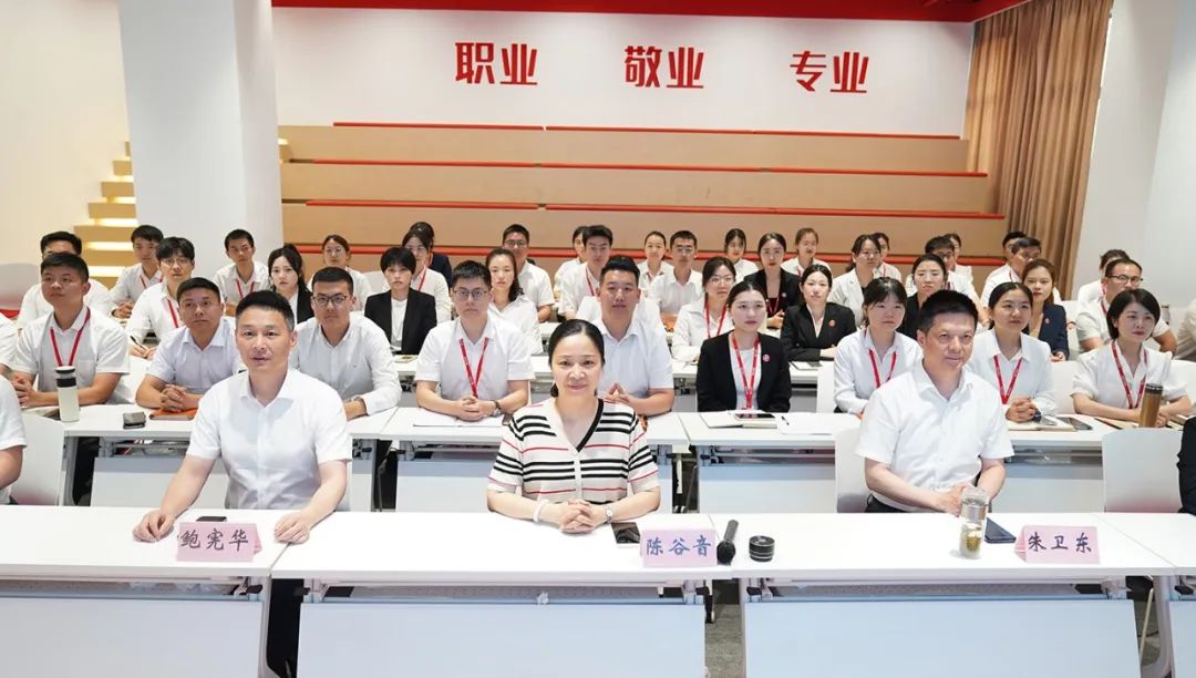 搶抓項(xiàng)目、靠前服務(wù)、推動(dòng)落地！7月下旬，集團(tuán)共35個(gè)優(yōu)質(zhì)投資選址項(xiàng)目通過評估