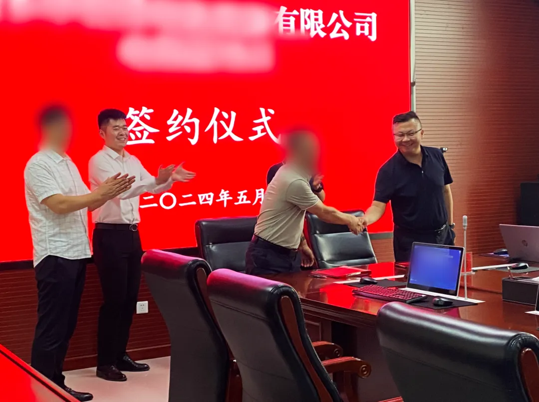 年產(chǎn)值10億！集團(tuán)精準(zhǔn)推動(dòng)甘肅某地方政府與高端新能源電池材料生產(chǎn)投資選址項(xiàng)目方成功簽訂投資協(xié)議