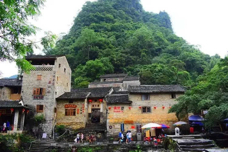 集團(tuán)全力助推廣西賀州昭平縣委托招商引資，助力產(chǎn)業(yè)蝶變升級(jí)！
